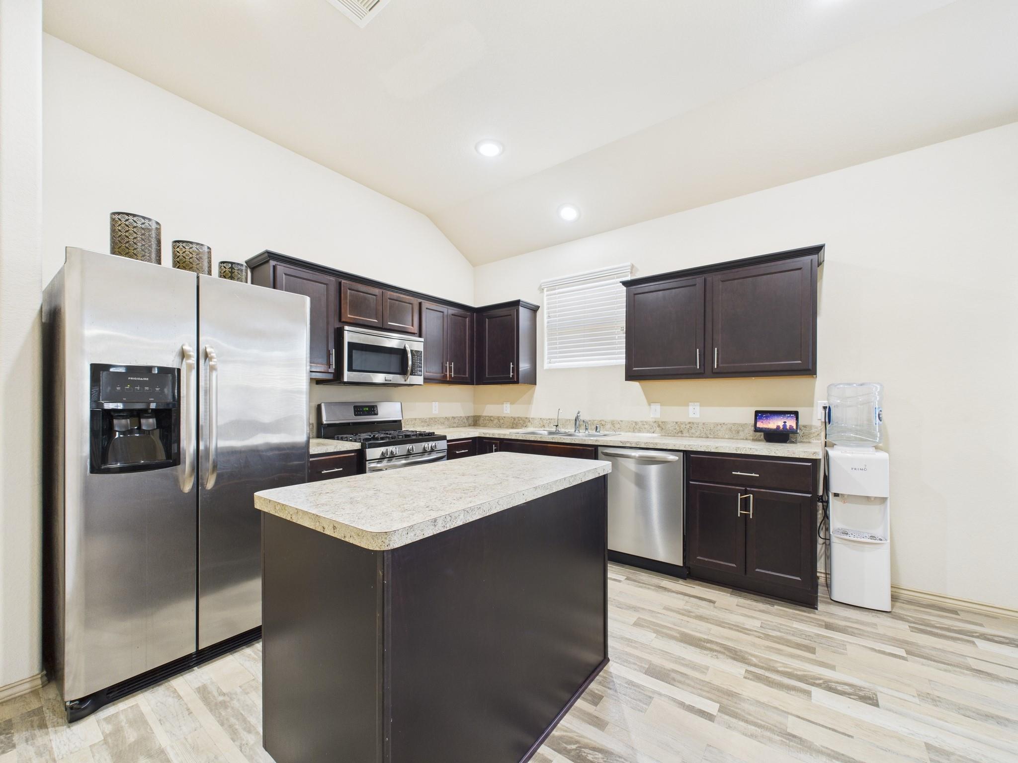 5206 Rosehill Ridge Court