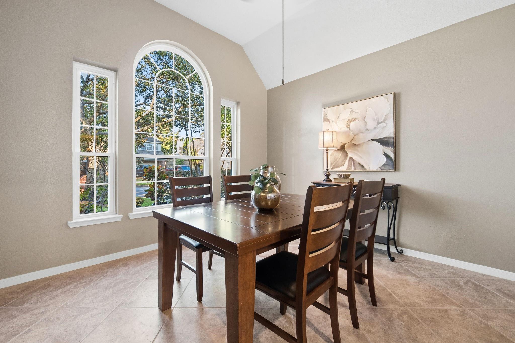 6922 Harvest Glen Drive