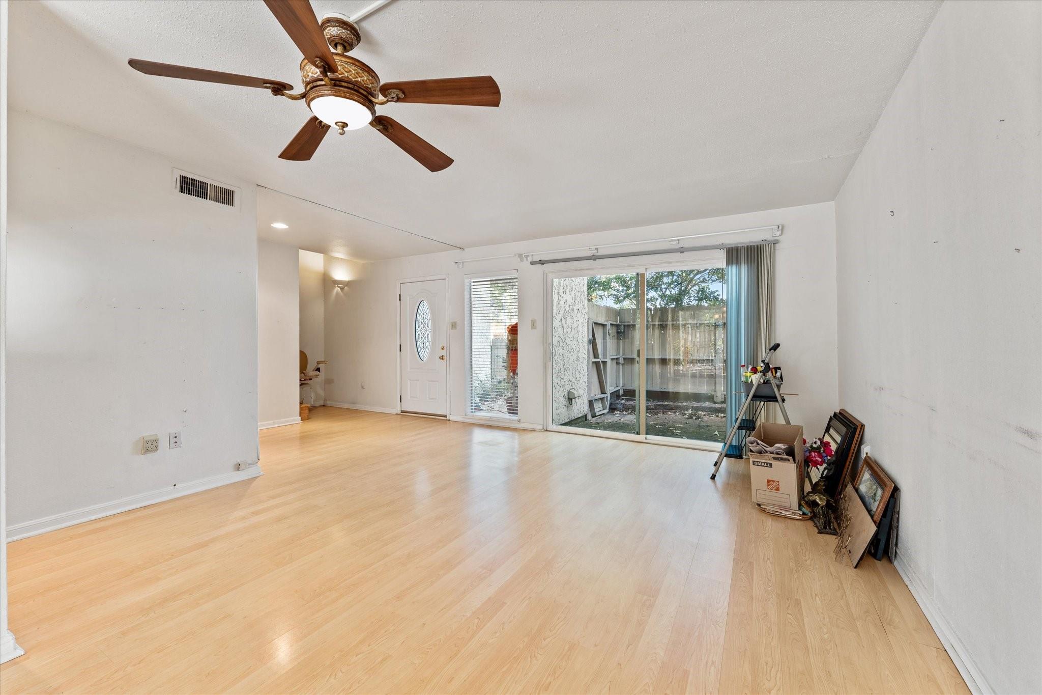 12319 Glenview Drive