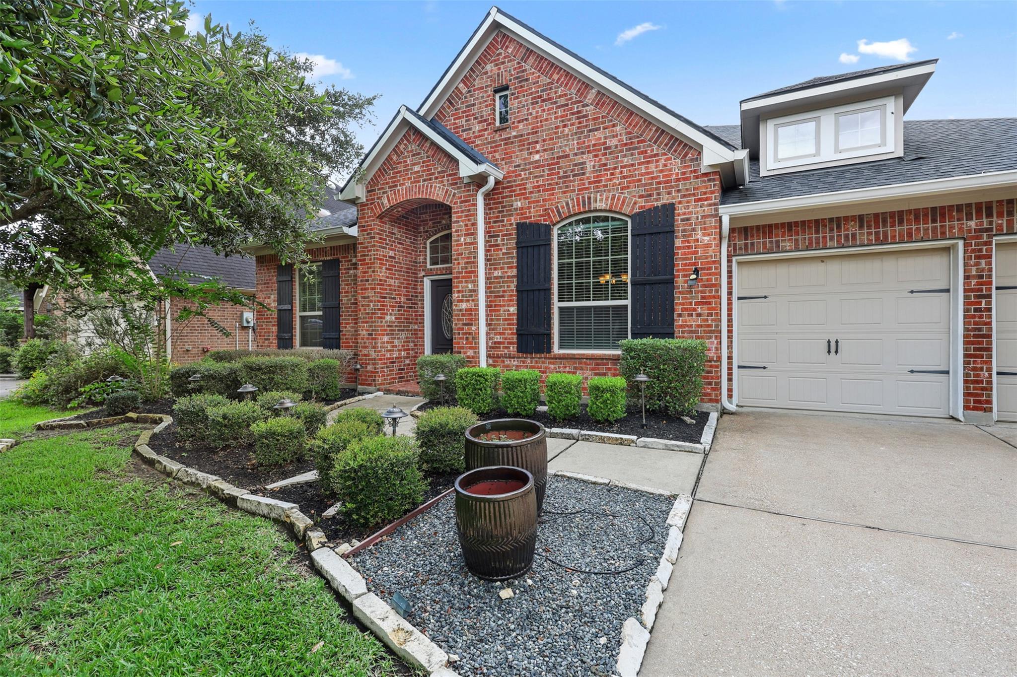 2902 Red Maple Drive