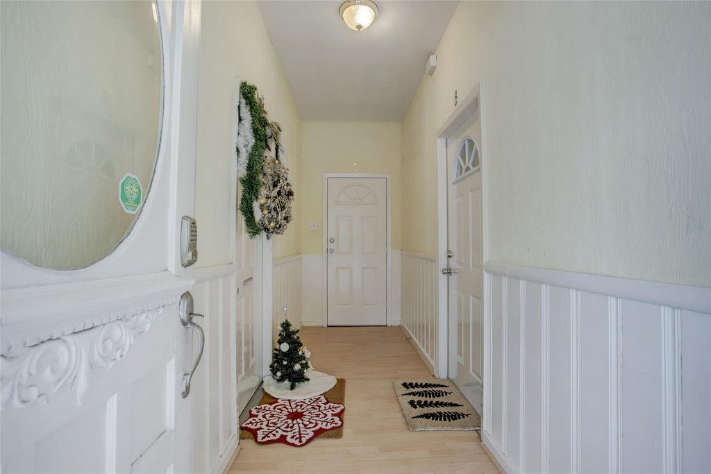 Photo of 1127 Yale Street #C, Houston, TX 77008 (MLS # 30172255)