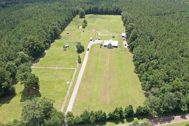Photo of 7096 Jim Burns Road RD, Silsbee, TX 77656 (MLS # 37569408)