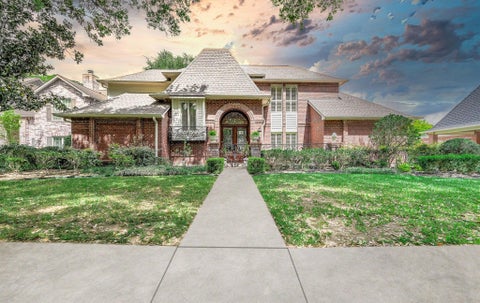 Photo of 3702 Belle Grove Ln Ln, Sugar Land, TX 77479 (MLS # 50166068)