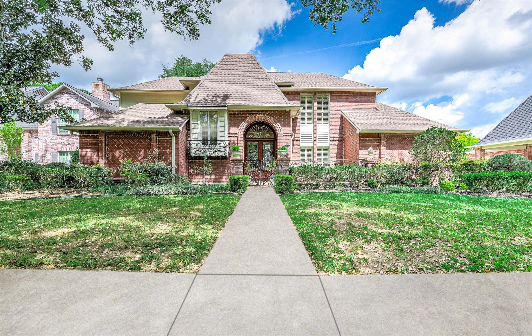 3702 Belle Grove Ln