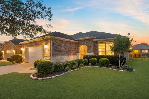 Photo of 606 Pinyon Court, Richmond, TX 77469 (MLS # 38489248)