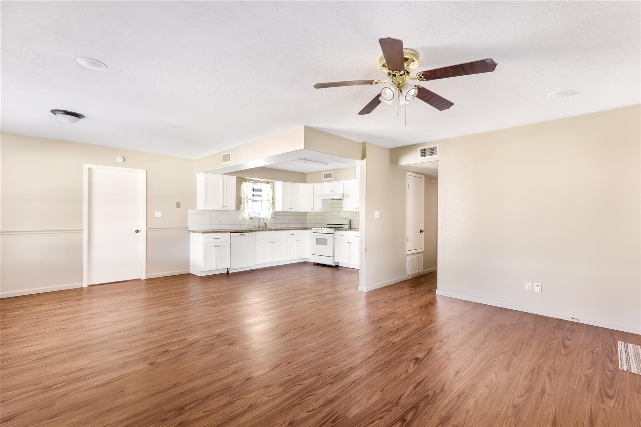 4019 Hillcrest Street