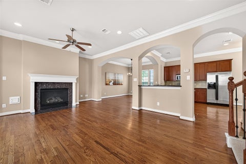 Photo of 8810 Lakeshore Bend Drive, Houston, TX 77080 (MLS # 78078817)