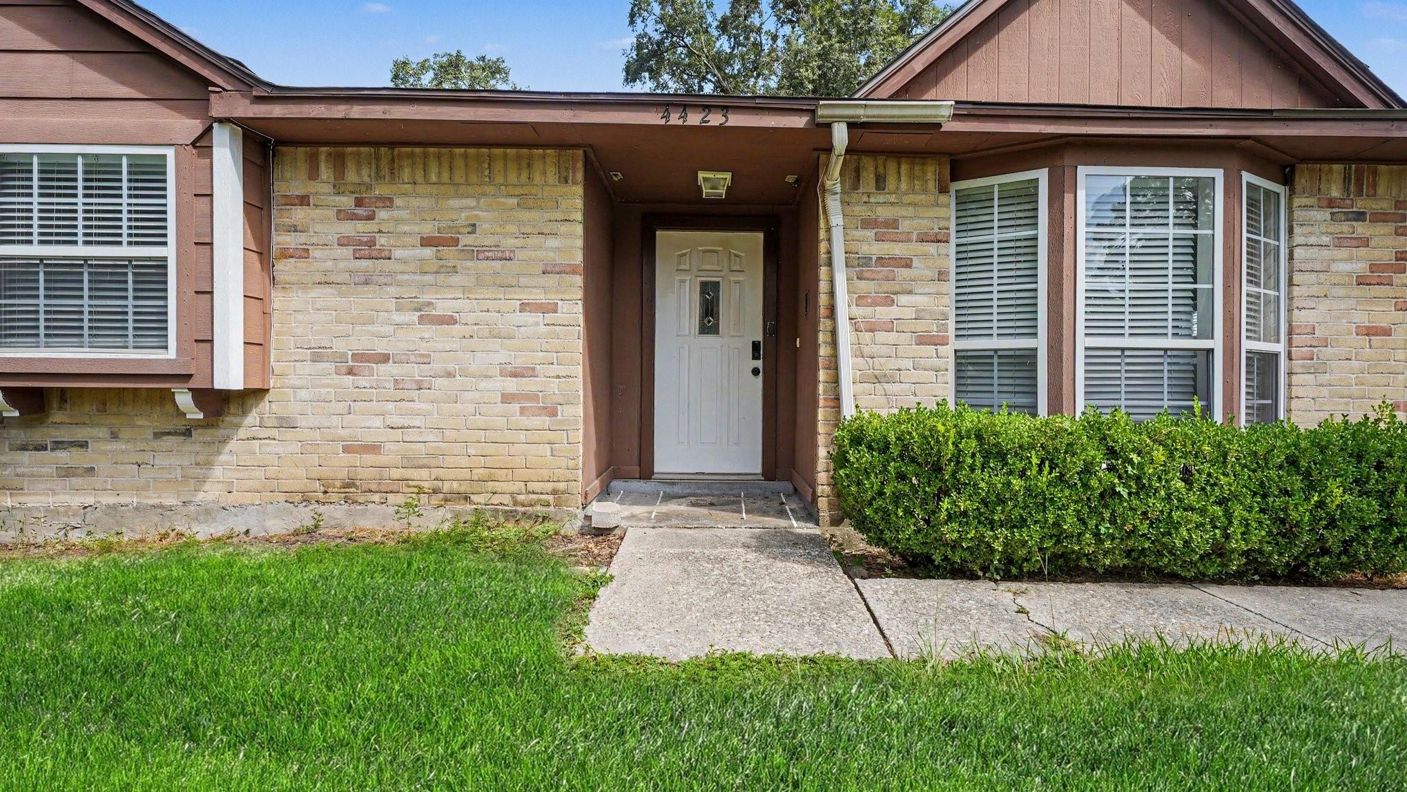 4423 Rosegate Drive