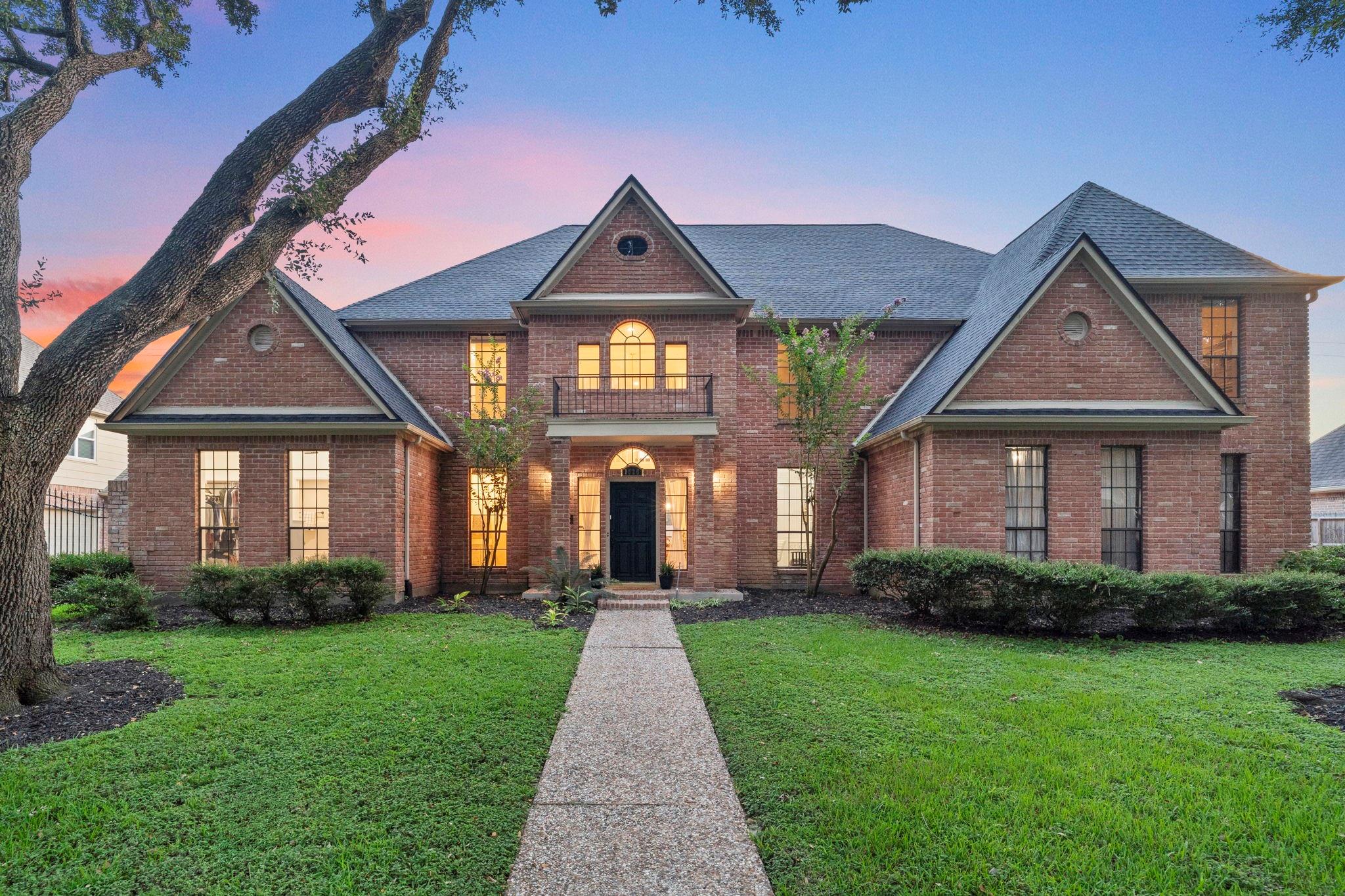 1626 Kings Castle Drive