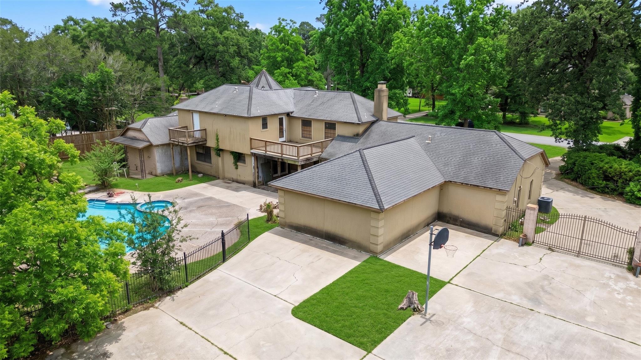 1107 Southern Hills Road