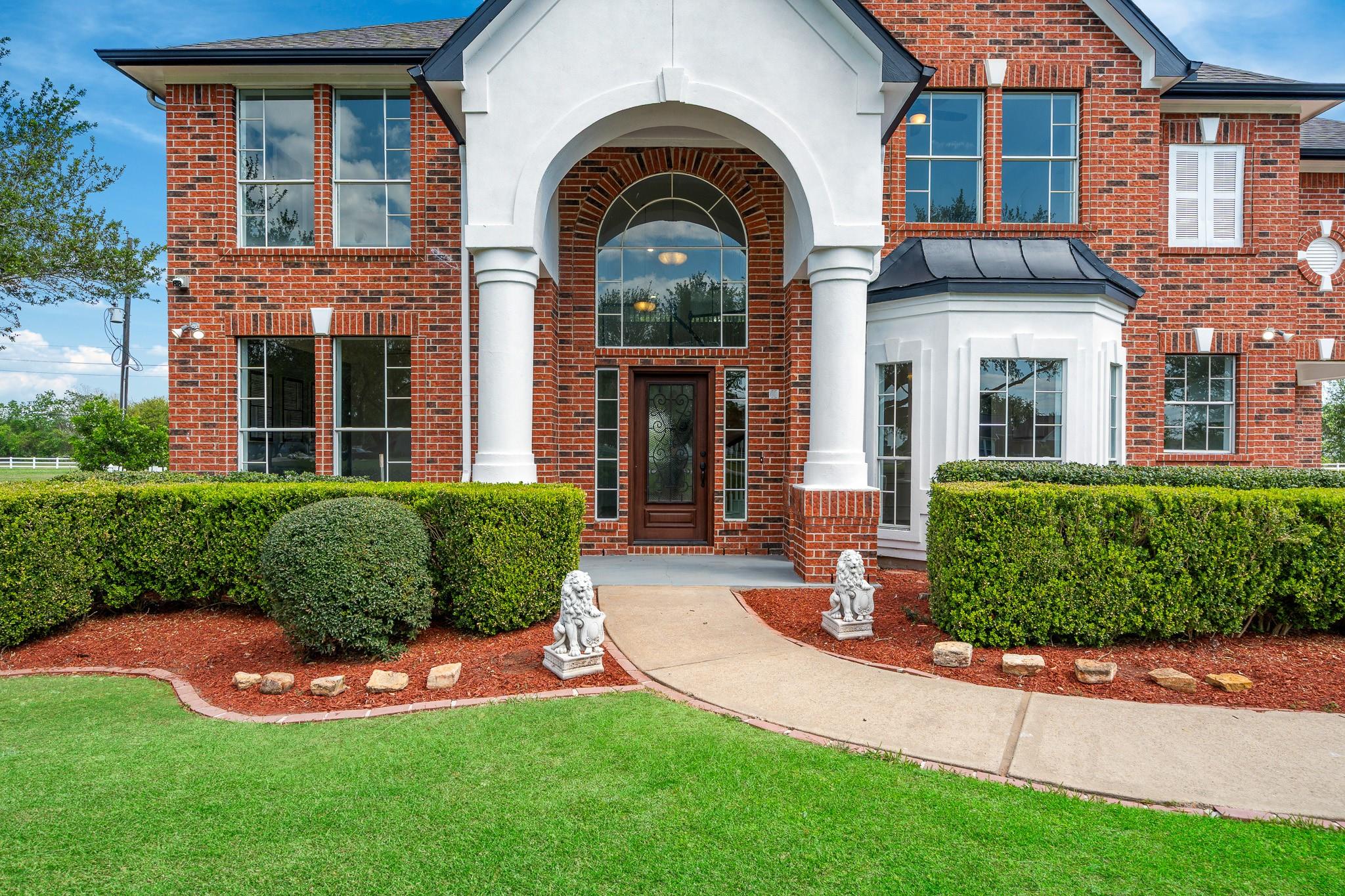 7211 Savannah Glen Lane