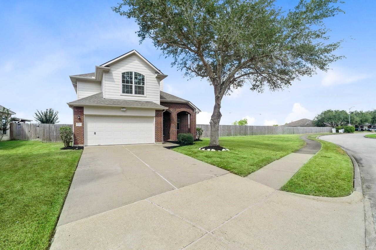 3246 Keithwood Circle W