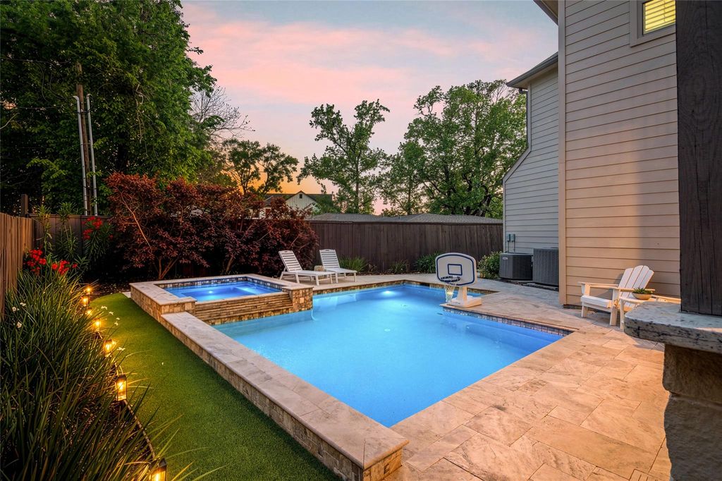 Photo of 1045 Rosepoint Street, Houston, TX 77018 (MLS # 93380423)