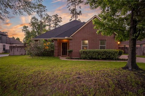 Photo of 629 Spring Forest Drive, Conroe, TX 77302 (MLS # 54983320)