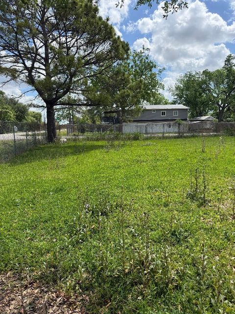 Photo of 15910 Greens Road, Houston, TX 77032 (MLS # 91611459)