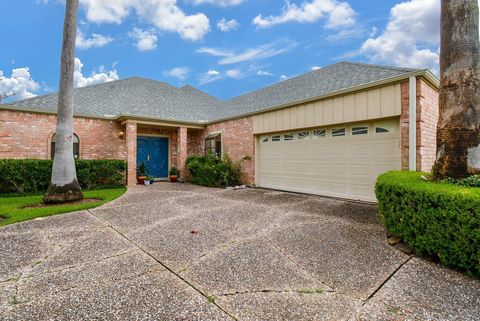 Photo of 12222 Gladewick Drive, Houston, TX 77077 (MLS # 97346962)