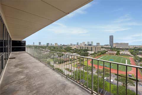 Photo of 2200 Willowick Road #11B, Houston, TX 77027 (MLS # 70291142)