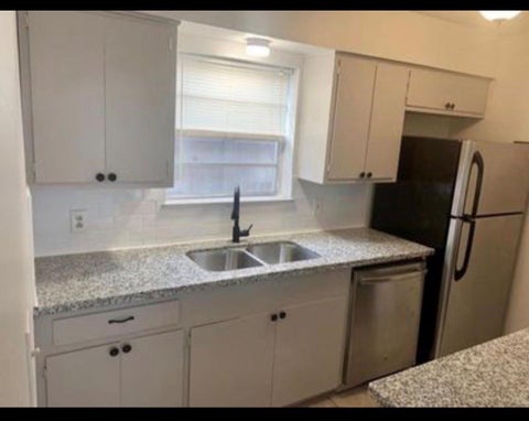 Photo of 404 S Hood Street, Alvin, TX 77511 (MLS # 15722053)