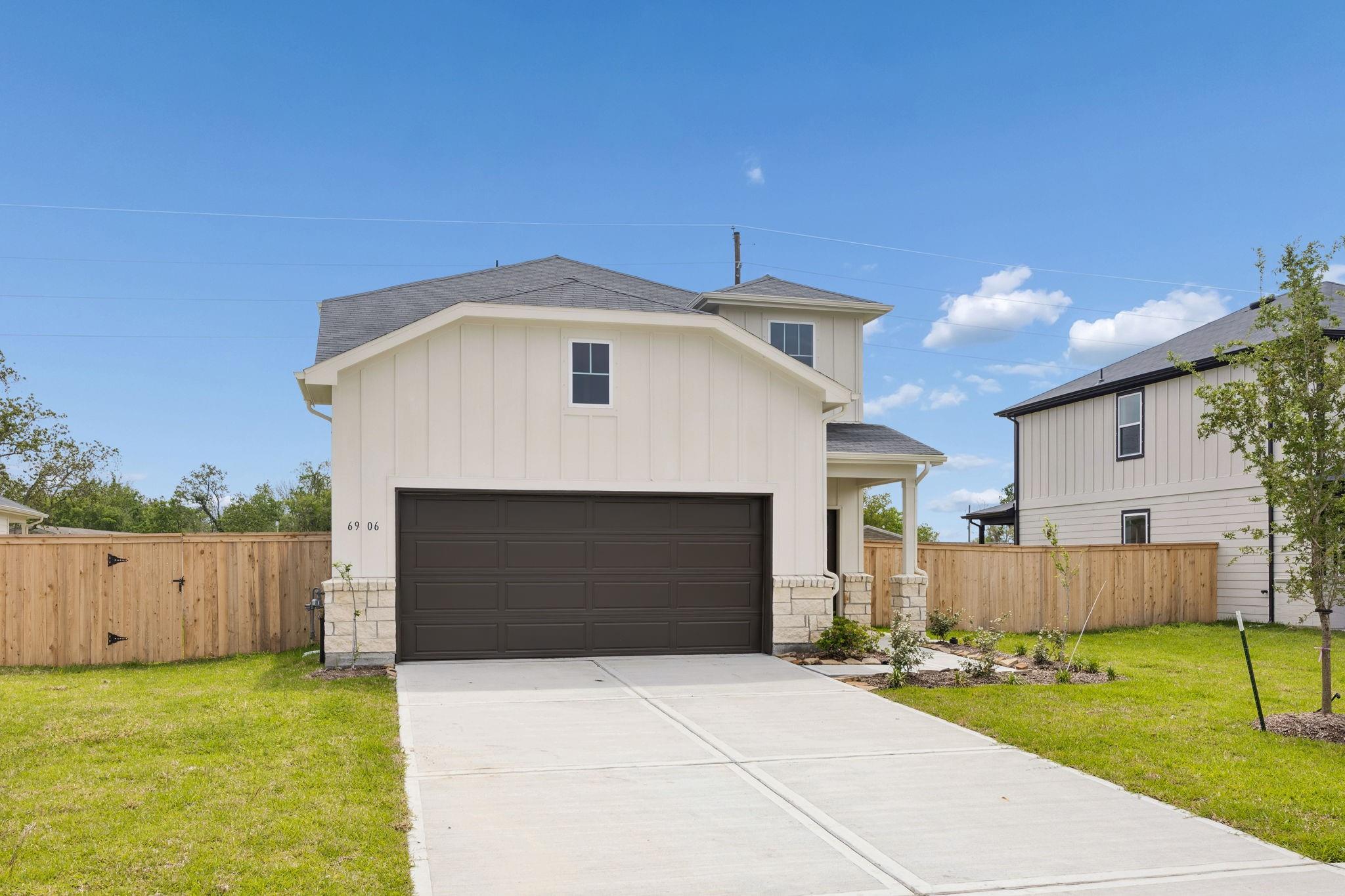 6906 Bens Landing