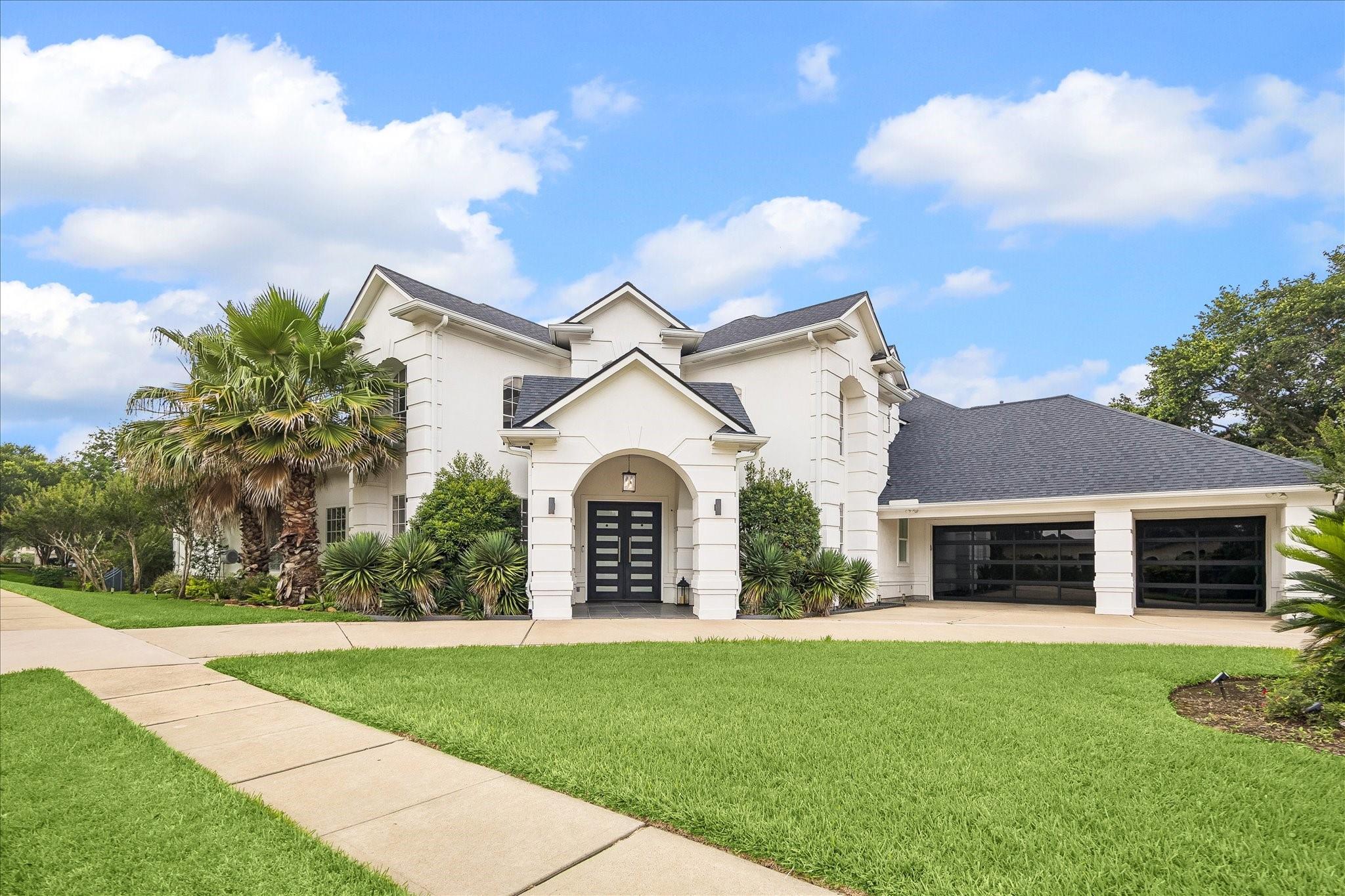 2734 Peninsulas Drive