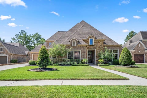 Homes For Sale - 2407 Hendricks Lakes Drive<br/> Spring, TX 77388