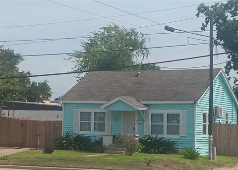 Photo of 318 7th Street N, Texas City, TX 77590 (MLS # 67212455)