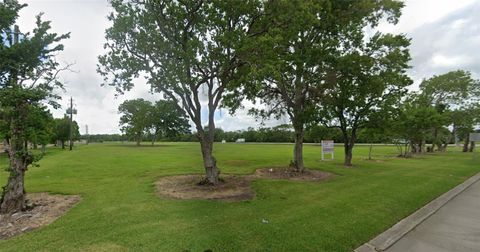 Vacant Land For Sale - 1000 Fm 2004<br/> Lake Jackson, TX 77566
