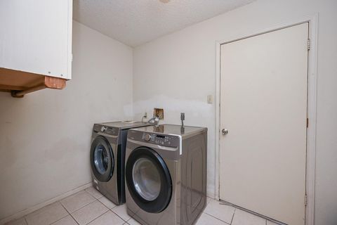 Tiny photo for 9826 Chiselhurst Drive, Houston, TX 77065 (MLS # 85821699)