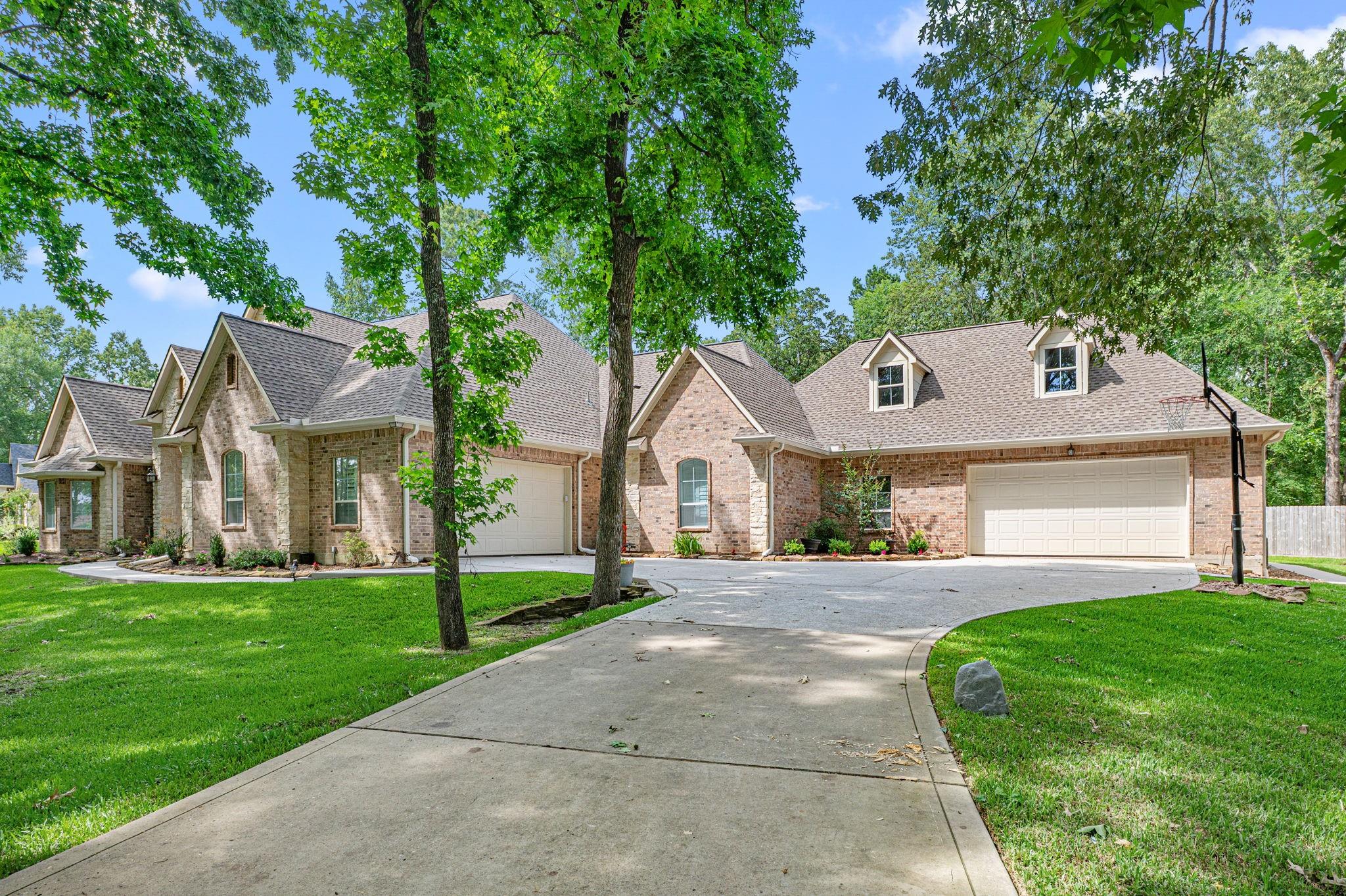 11357 Lake Oak Dr Drive