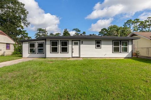 Photo of 5260 Landry Lane, Beaumont, TX 77708 (MLS # 64881017)