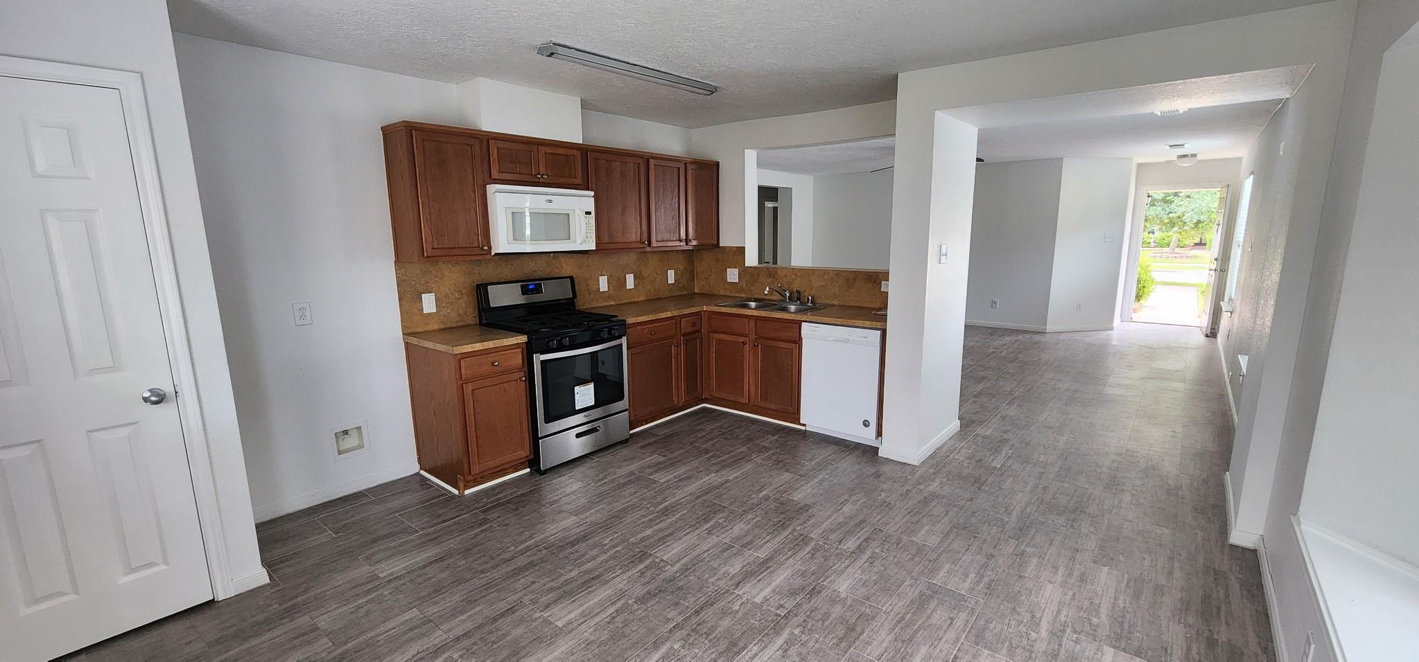 3411 Legends Wild Drive