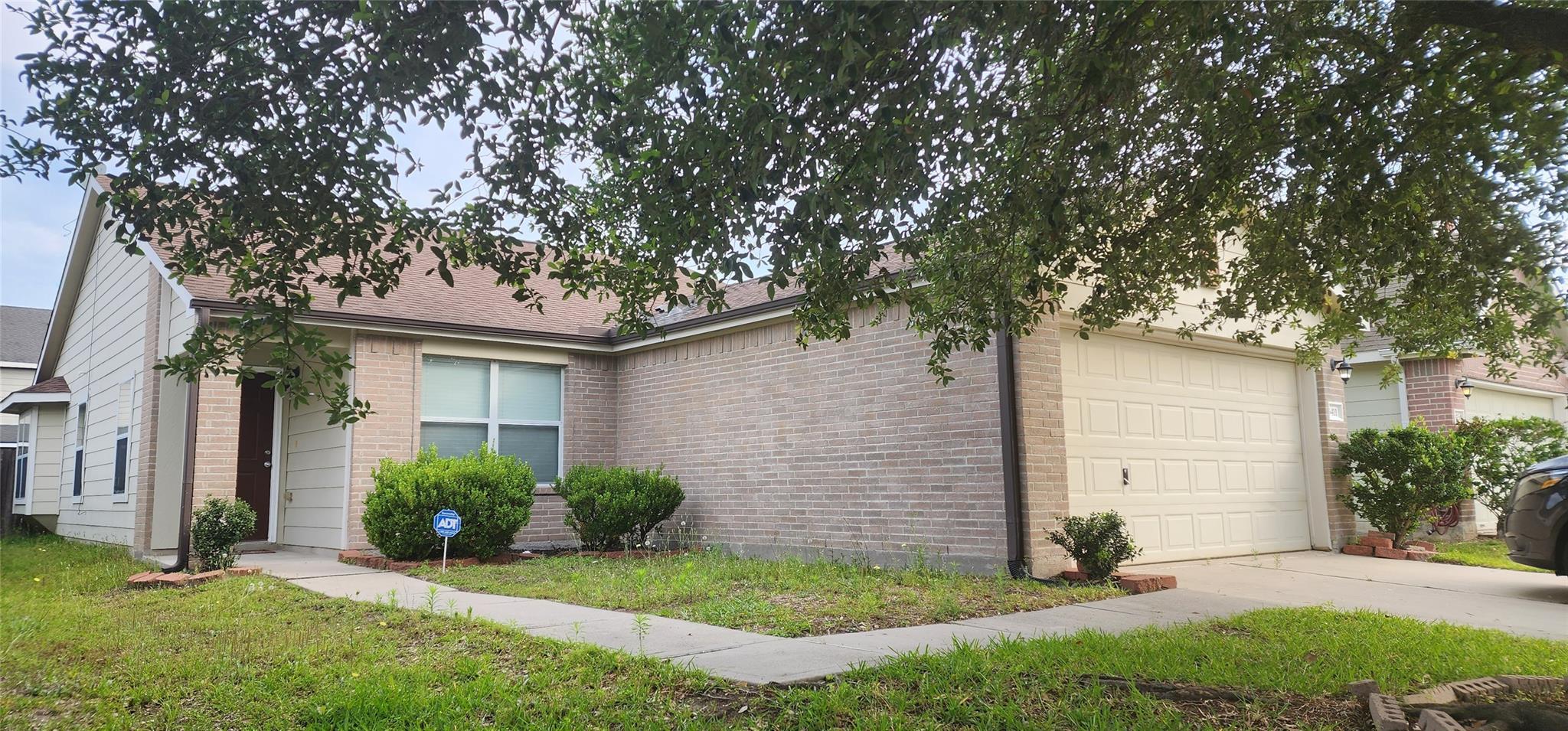 3411 Legends Wild Drive