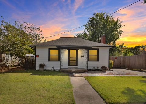 Photo of 207 Cosmos Street, Houston, TX 77009 (MLS # 68795316)
