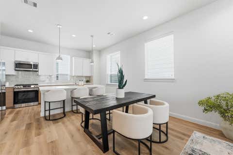 Photo of 1806 Elysian Street, Houston, TX 77026 (MLS # 93792598)