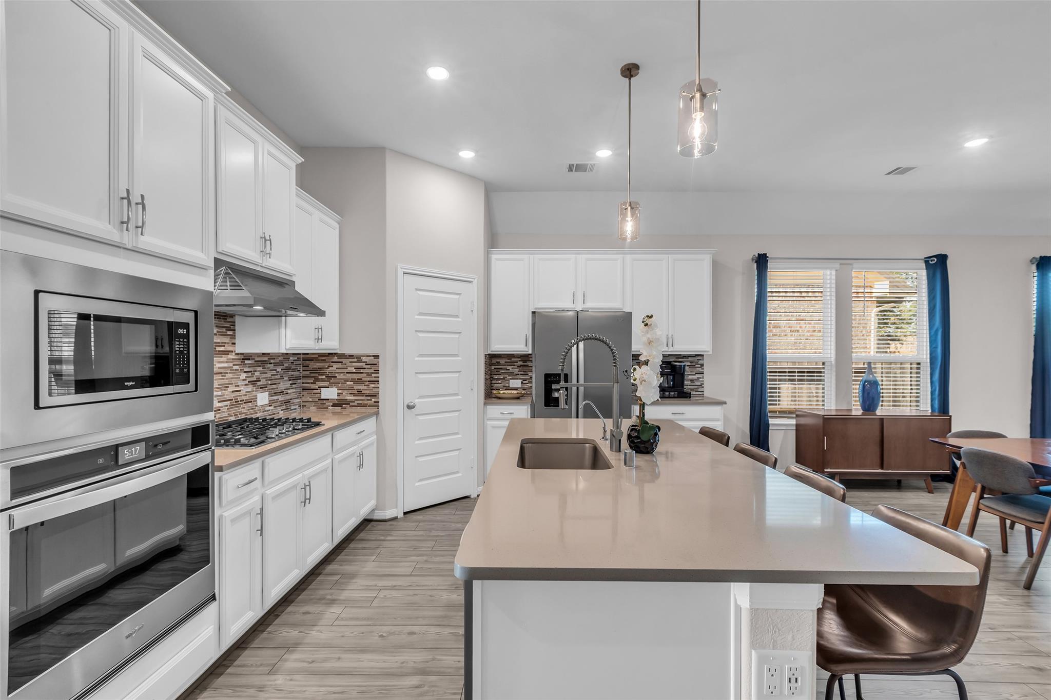 1936 Canyon Live Oak Street