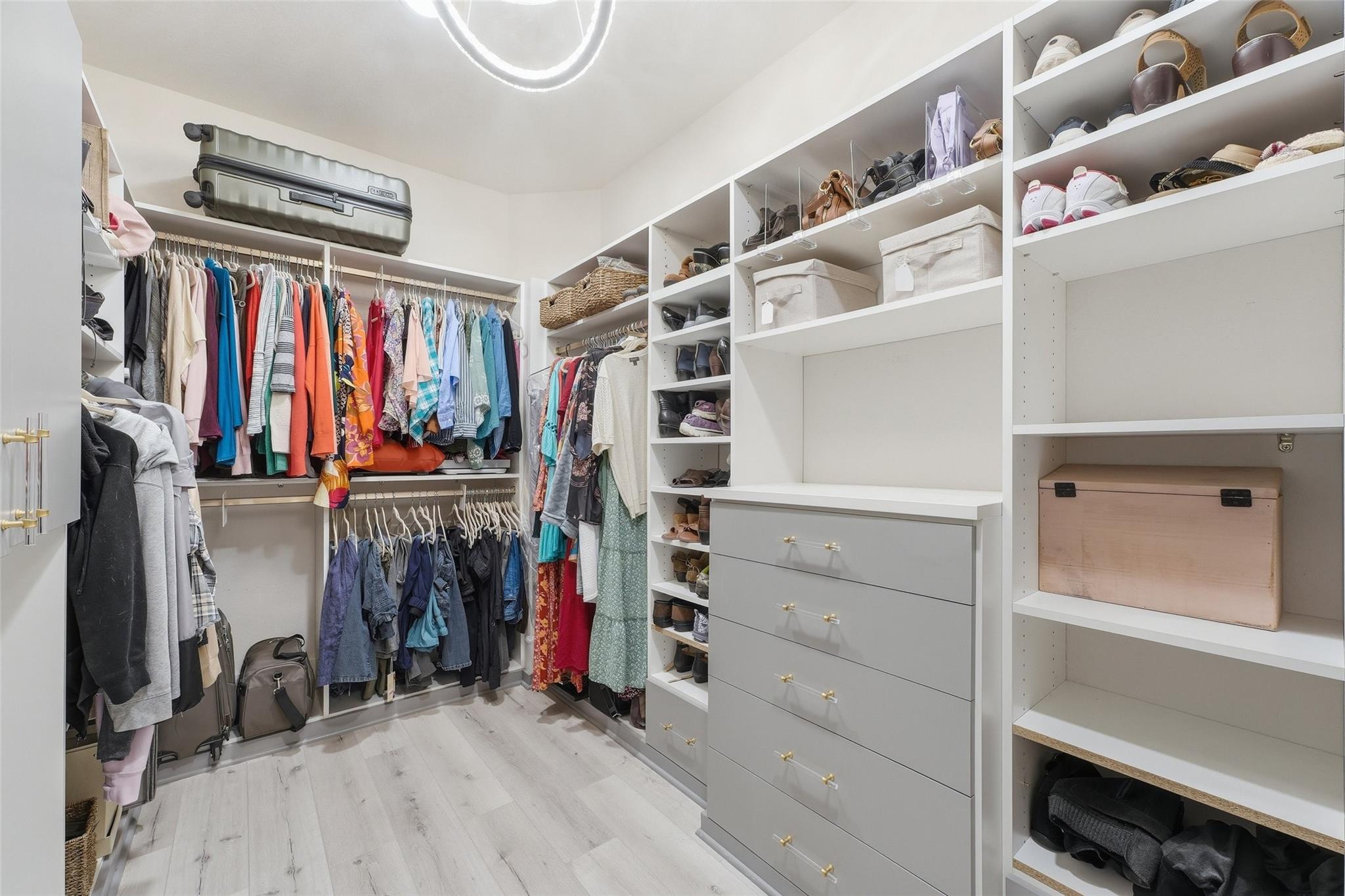 6222 Ledger Lane