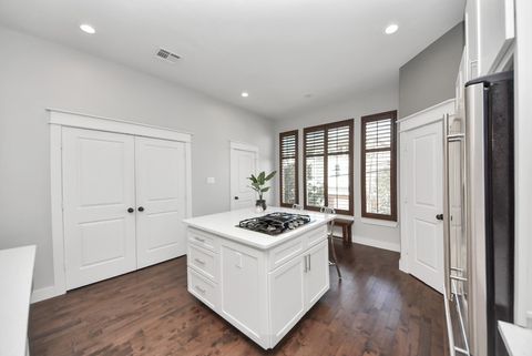 Tiny photo for 5605 Darling Street, Houston, TX 77007 (MLS # 31376232)