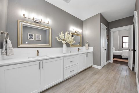 Tiny photo for 5605 Darling Street, Houston, TX 77007 (MLS # 31376232)