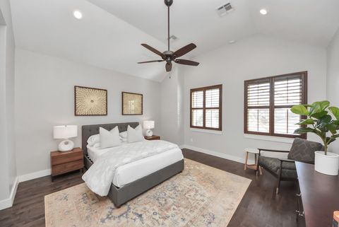 Tiny photo for 5605 Darling Street, Houston, TX 77007 (MLS # 31376232)