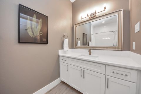 Tiny photo for 5605 Darling Street, Houston, TX 77007 (MLS # 31376232)