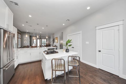 Tiny photo for 5605 Darling Street, Houston, TX 77007 (MLS # 31376232)