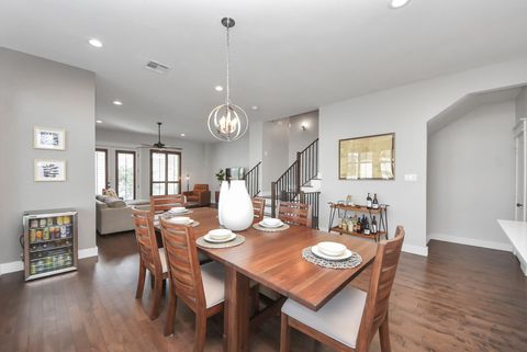 Tiny photo for 5605 Darling Street, Houston, TX 77007 (MLS # 31376232)