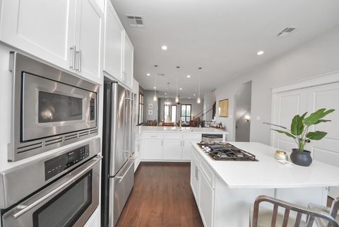 Tiny photo for 5605 Darling Street, Houston, TX 77007 (MLS # 31376232)