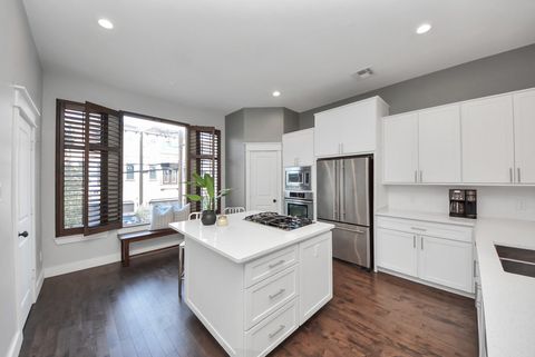 Tiny photo for 5605 Darling Street, Houston, TX 77007 (MLS # 31376232)