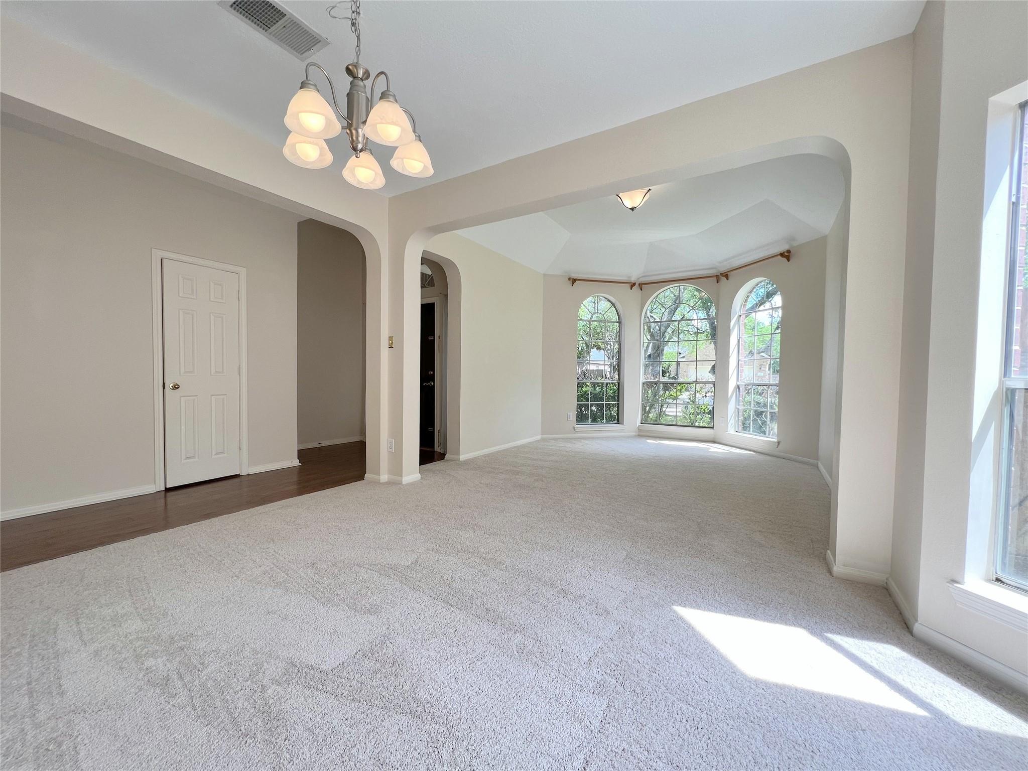 4723 Silverlake Drive