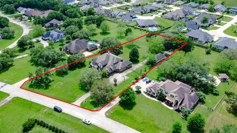 Photo of 3623 Wellspring Lake Drive, Fulshear, TX 77441 (MLS # 97127635)