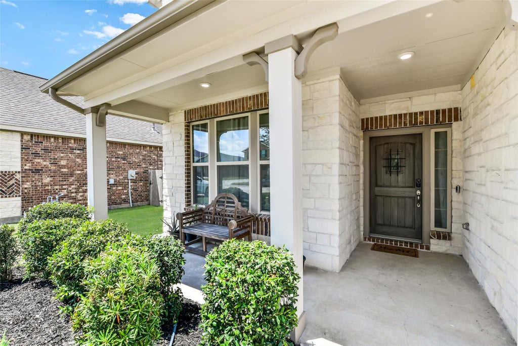 Photo of 6930 Water Glen Lane, Manvel, TX 77578 (MLS # 54262788)
