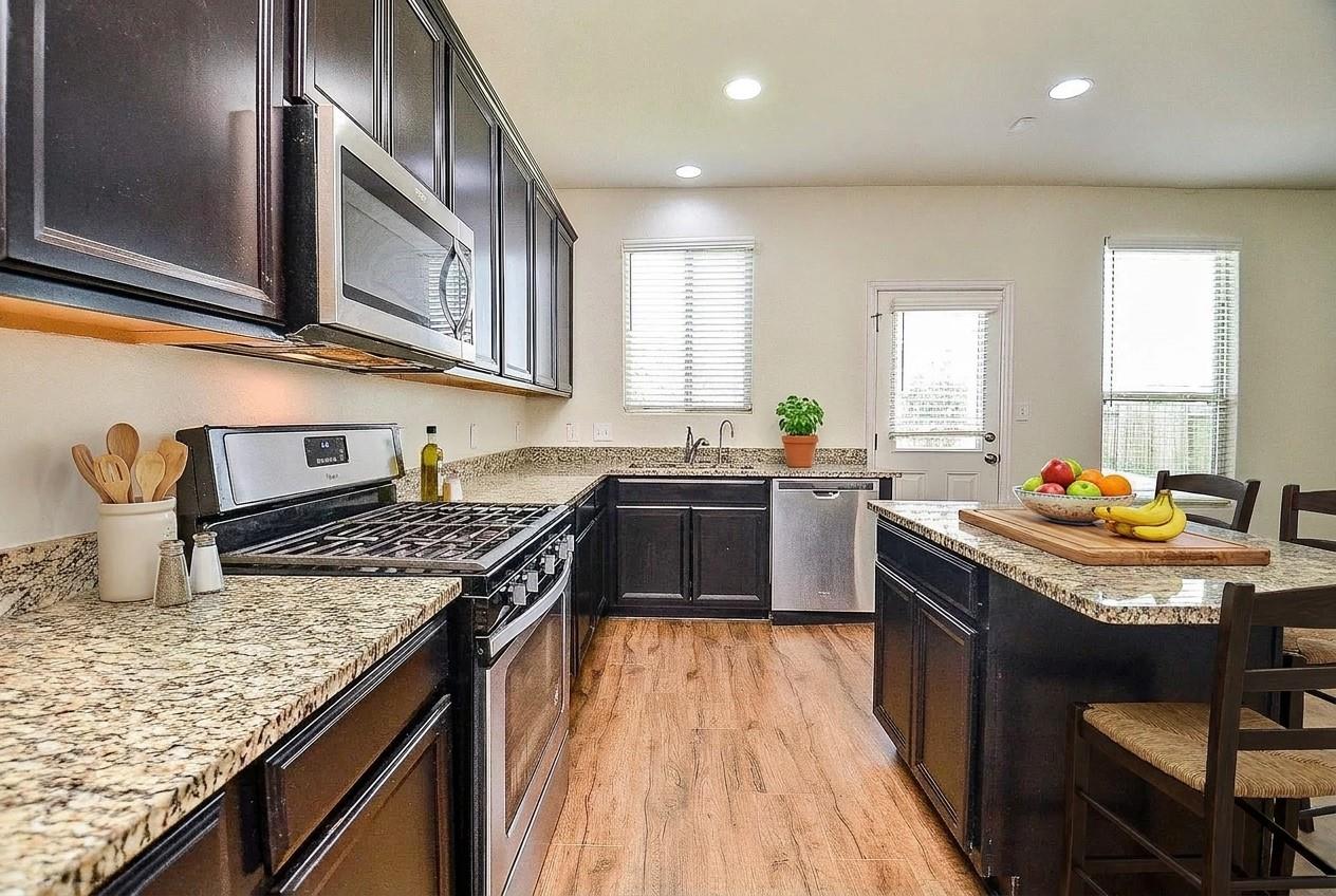 2539 Bedrock Lane