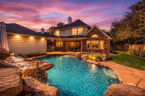 Homes For Sale - 16703 Chestnut Meadow Court<br/> Sugar Land, TX 77479