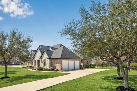 Tiny photo for 634 Royal Lakes Boulevard, Richmond, TX 77469 (MLS # 24623159)